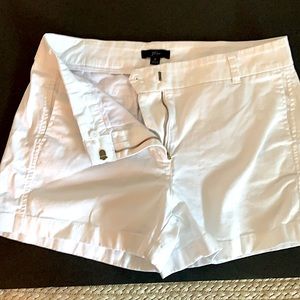 JCew Classic Chino Short.